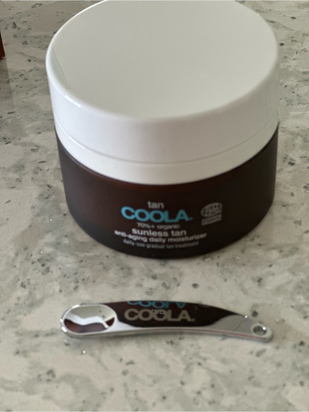 COOLA Brown Jar Sunless Tan Anti-Aging Daily Moisturizer - Picture 3 of 9